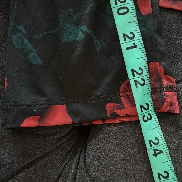 La Vien Rose Floral long sleeve pyjama top Sz L - Picture 8 of 12